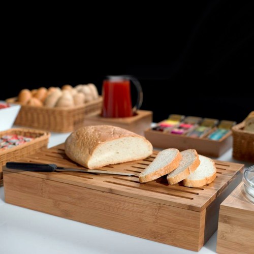 Bread grid cutting board