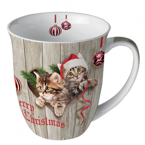 Mug decorated with kittens